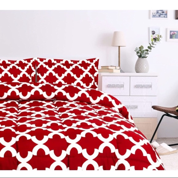 Red Bedding Printed Comforter Set - Picture 2 of 8